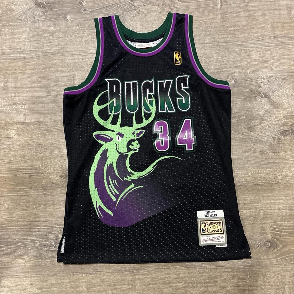 Mitchell & Ness Hardwood Classics Black Ray Allen Bucks Jersey